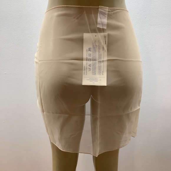 Zuliana Peach Sarong With Lettuce Trim. Made in USA. New With Tags - Picture 3 of 4